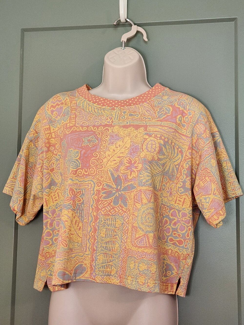 🏝Vintage 80s BorderLine Pastel Tropical Design Boxy Cropped Tee Size Large